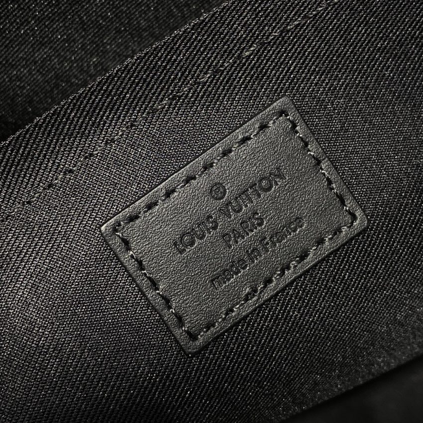 louis vuitton sac plat 24h black 6
