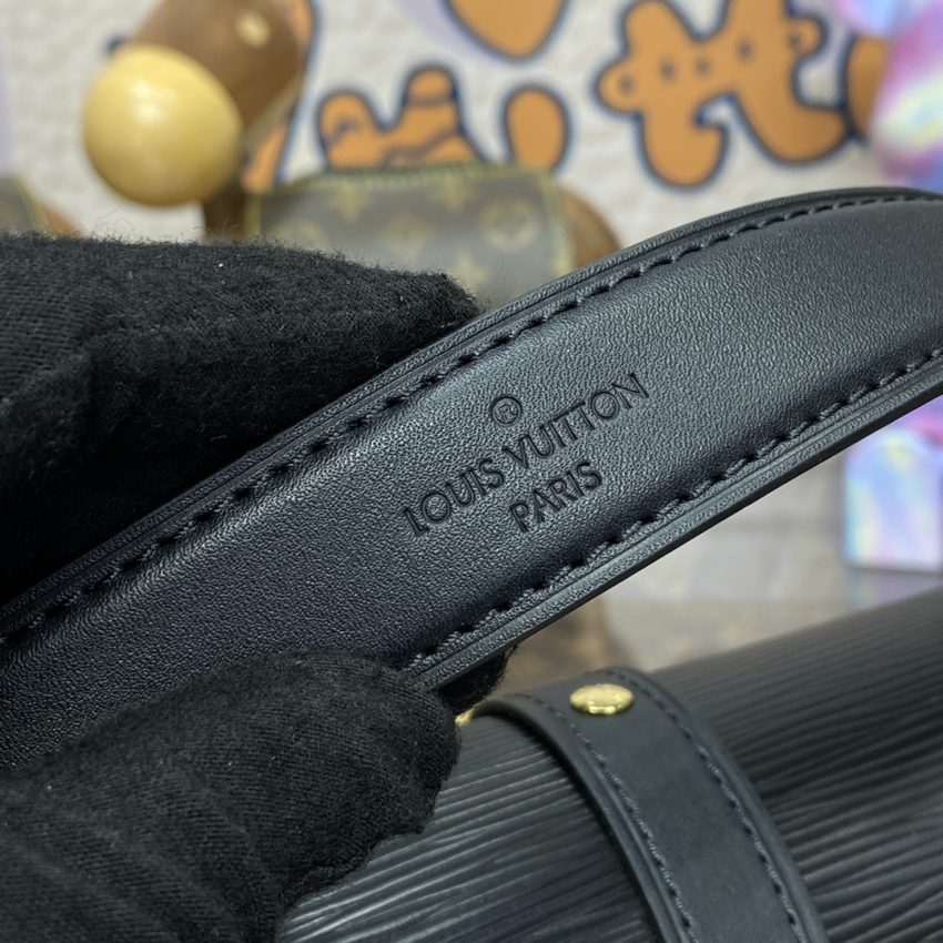 louis vuitton saumur black 5