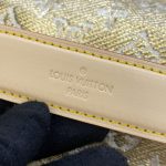 Louis Vuitton sivulaukku kultainen 9