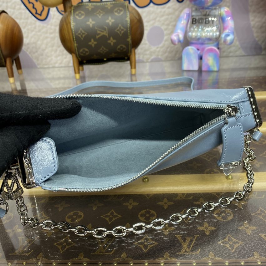 louis vuitton slim trunk blue 2
