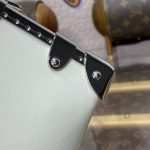 louis vuitton slim trunk white 6
