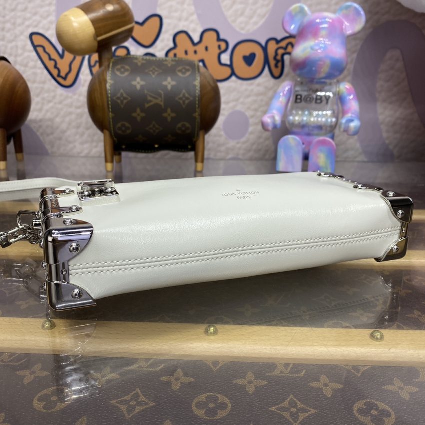 louis vuitton slim trunk white 8