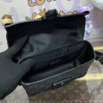louis vuitton soul trunk cross body black 5