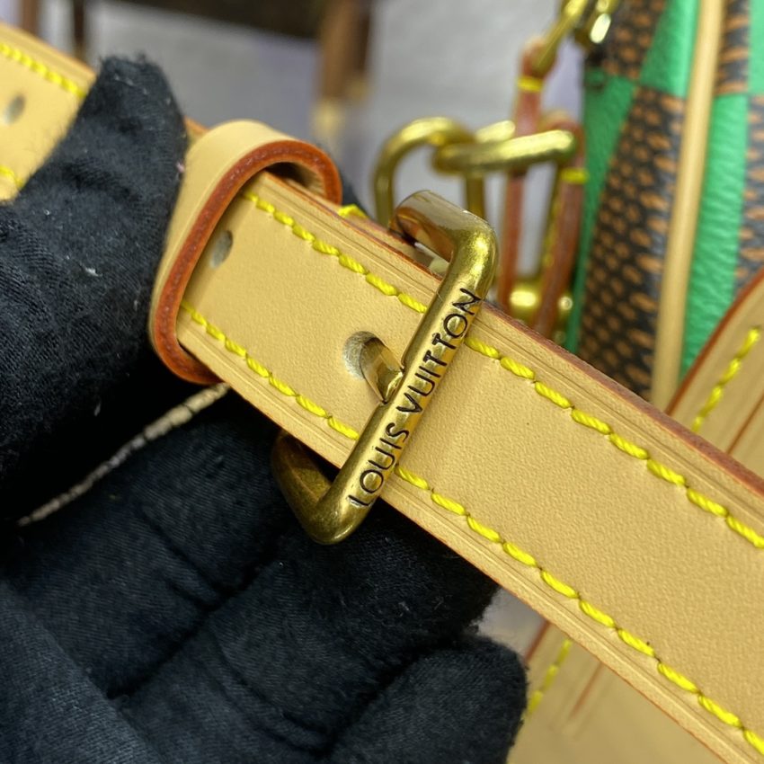 louis vuitton speedy 18 green grid 11