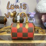 louis vuitton speedy 18 red grid 8