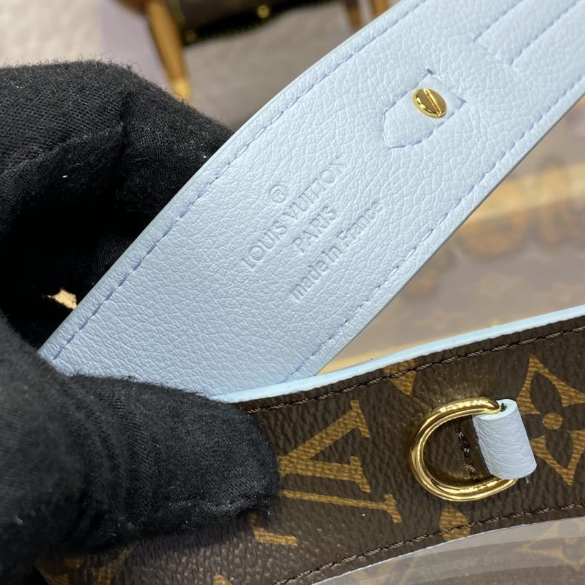 louis vuitton speedy 18 sky blue 3