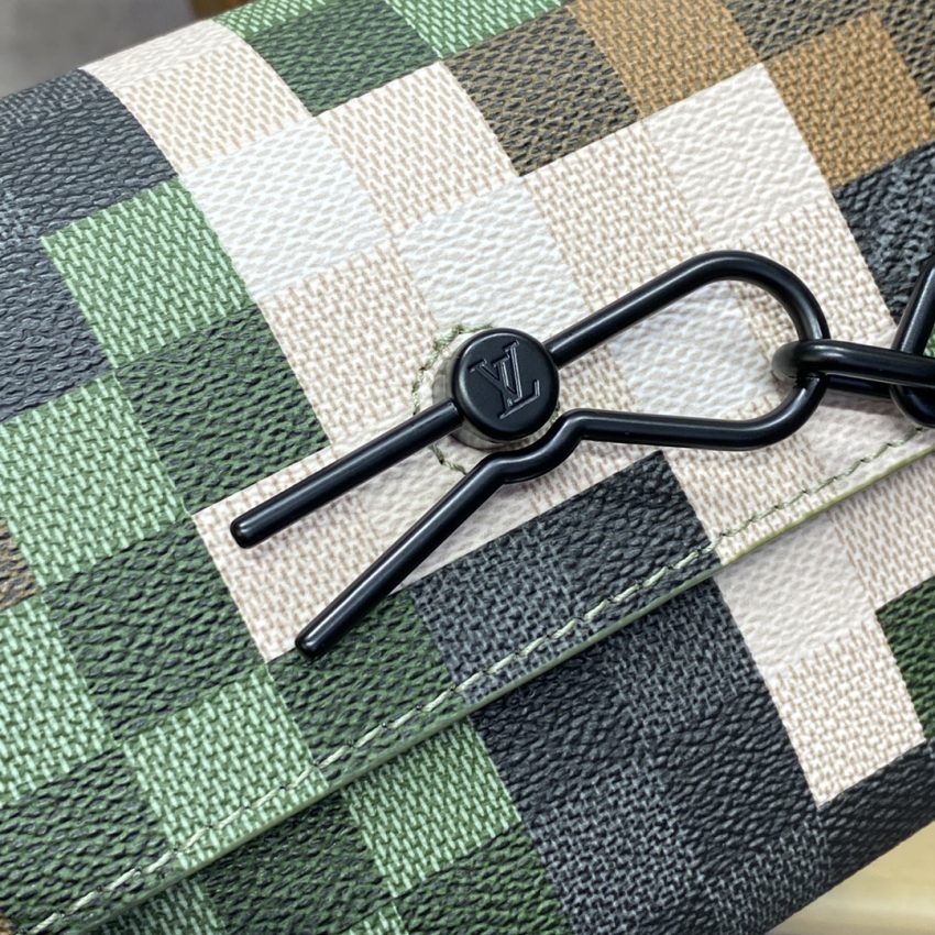 louis vuitton steamer wearable wallet 8