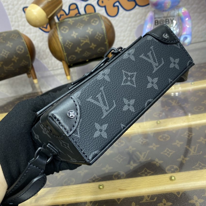 louis vuitton steamer wearable wallet black canvas 7