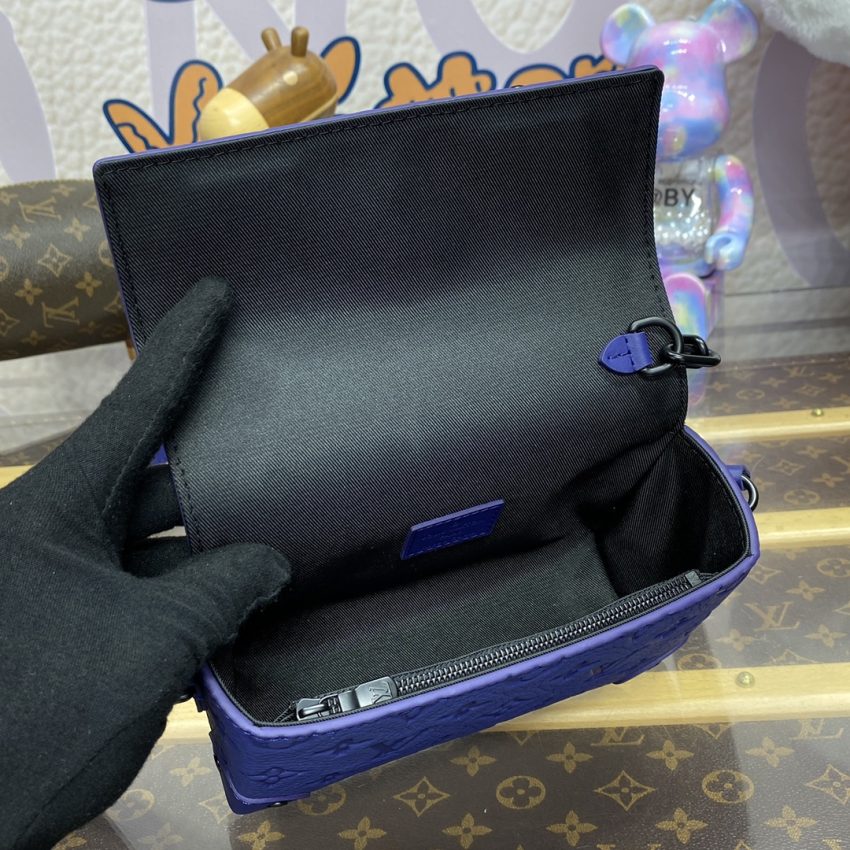 louis vuitton steamer wearable wallet blue 6