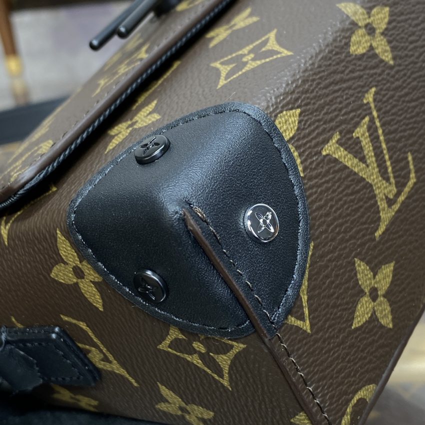 louis vuitton steamer wearable wallet brown 6