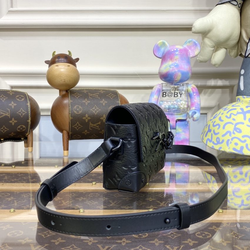 louis vuitton steamer wearable wallet full black 6