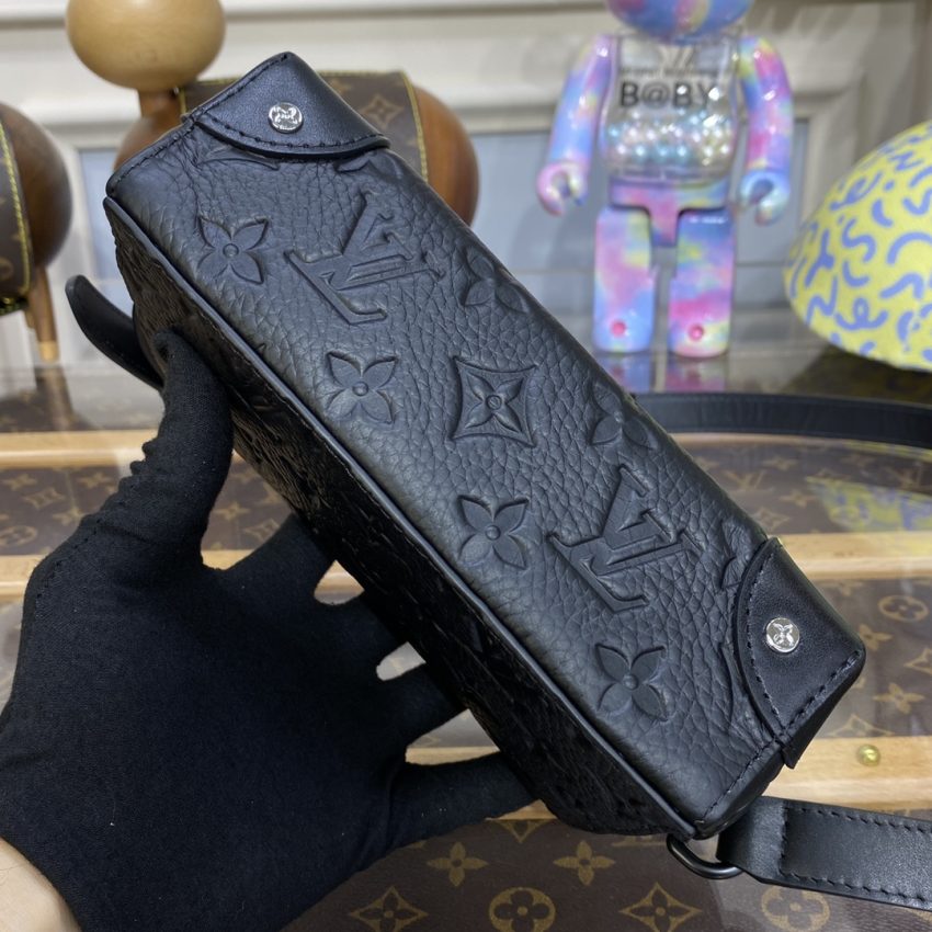 louis vuitton steamer wearable wallet full black 7