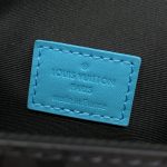 louis vuitton steamer wearable wallet grey 2