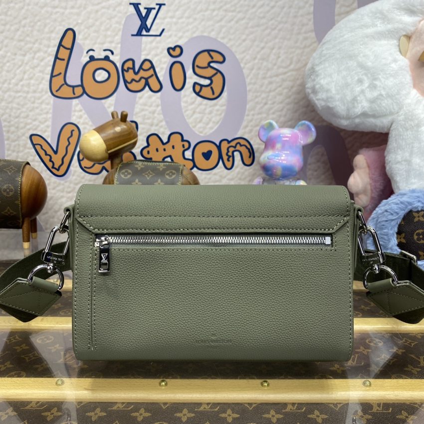 louis vuitton takeoff messenger 3