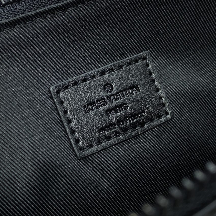louis vuitton takeoff pouch black grid 4