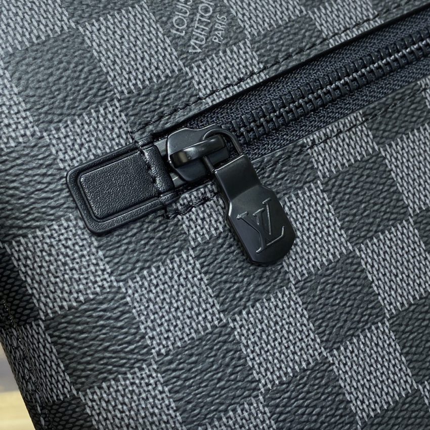 louis vuitton takeoff pouch black grid 8