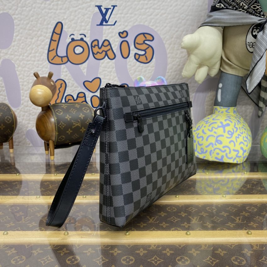 louis vuitton takeoff pouch black grid 9