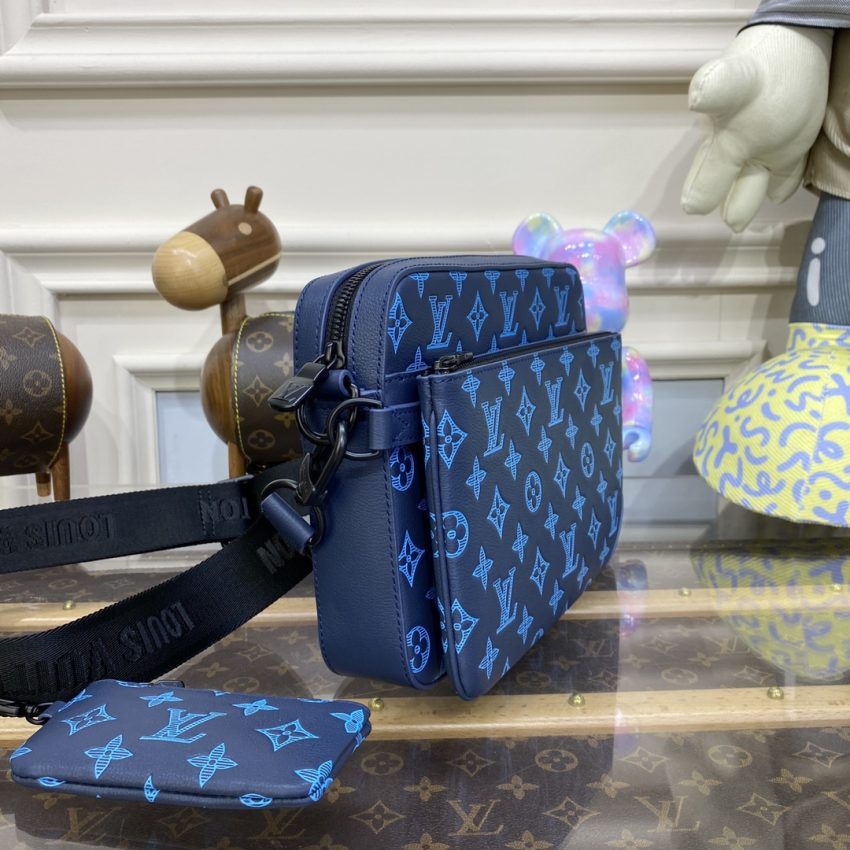 louis vuitton trio messenger blue 6