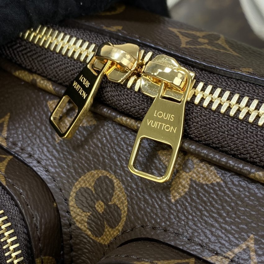 louis vuitton utility crossbody 2