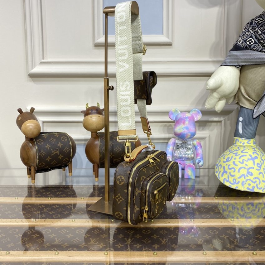 louis vuitton utility crossbody 5