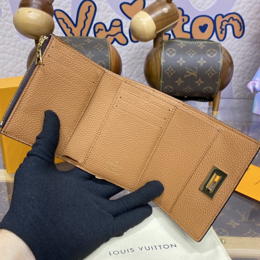 Louis Vuitton Victorine On My Side Pung 4