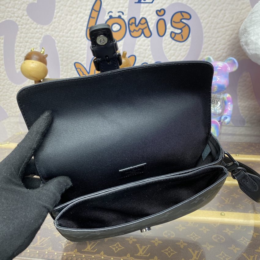 louis vuitton wearable wallet black 9
