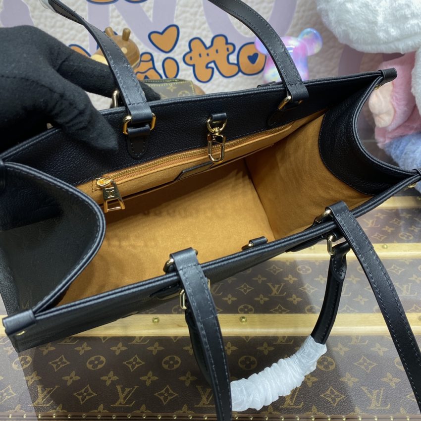 lv onthego black 7