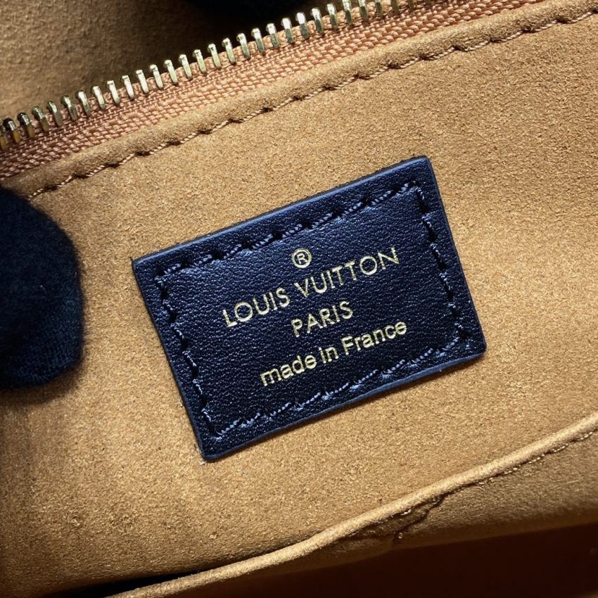 lv onthego black 9
