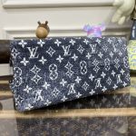 lv onthego black denim 5
