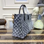lv onthego black denim 7