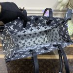 lv onthego black denim 8