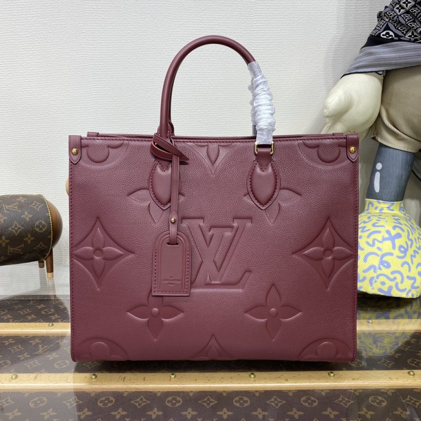 lv onthego bordeaux 7
