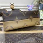lv-onthego-brown-canvas gallery 4