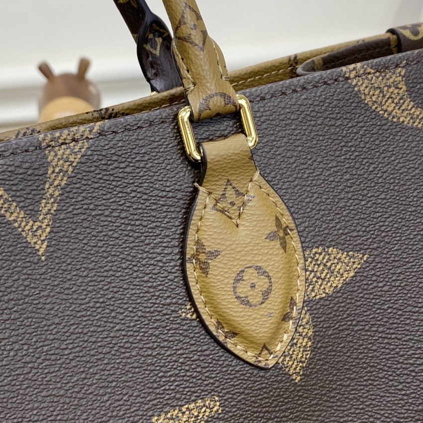 lv-onthego-brown-canvas gallery 6