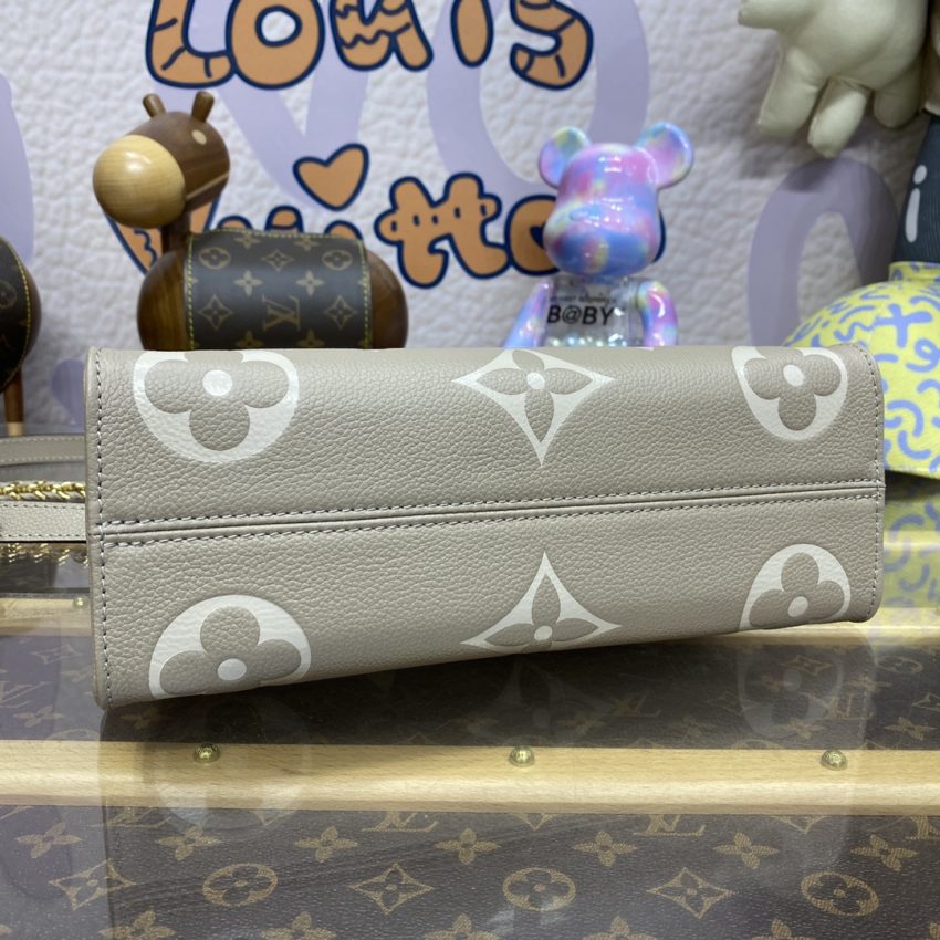 lv onthego east west beige 11