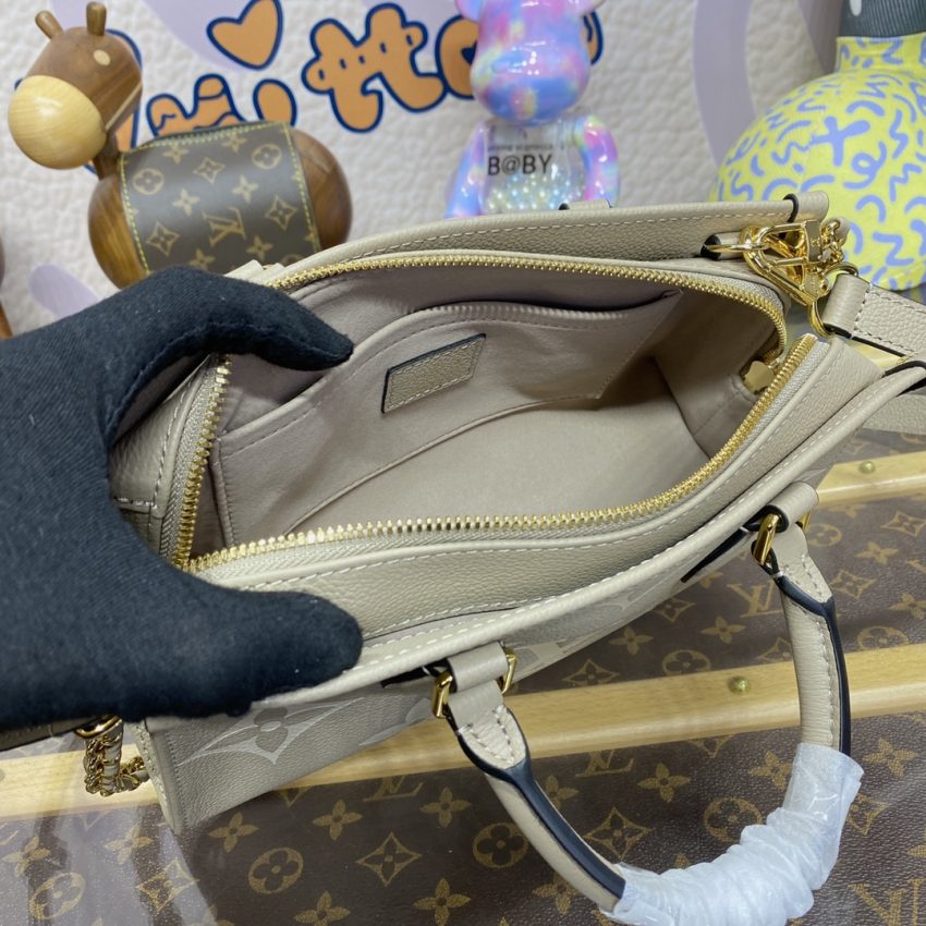 lv onthego east west beige 6