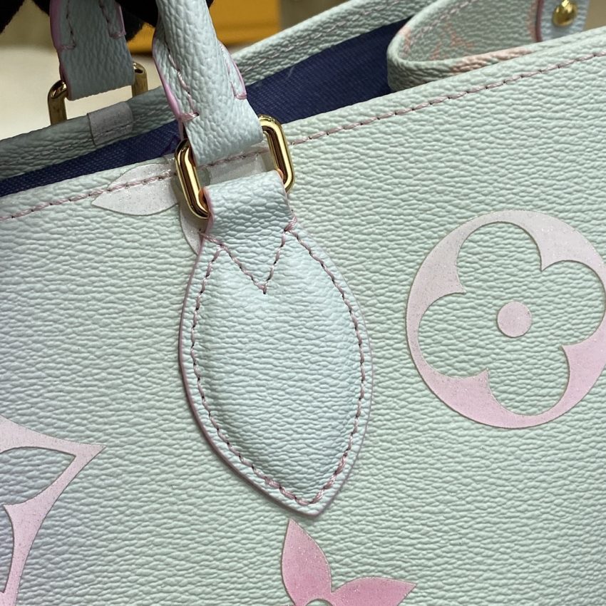 lv onthego large purple 6