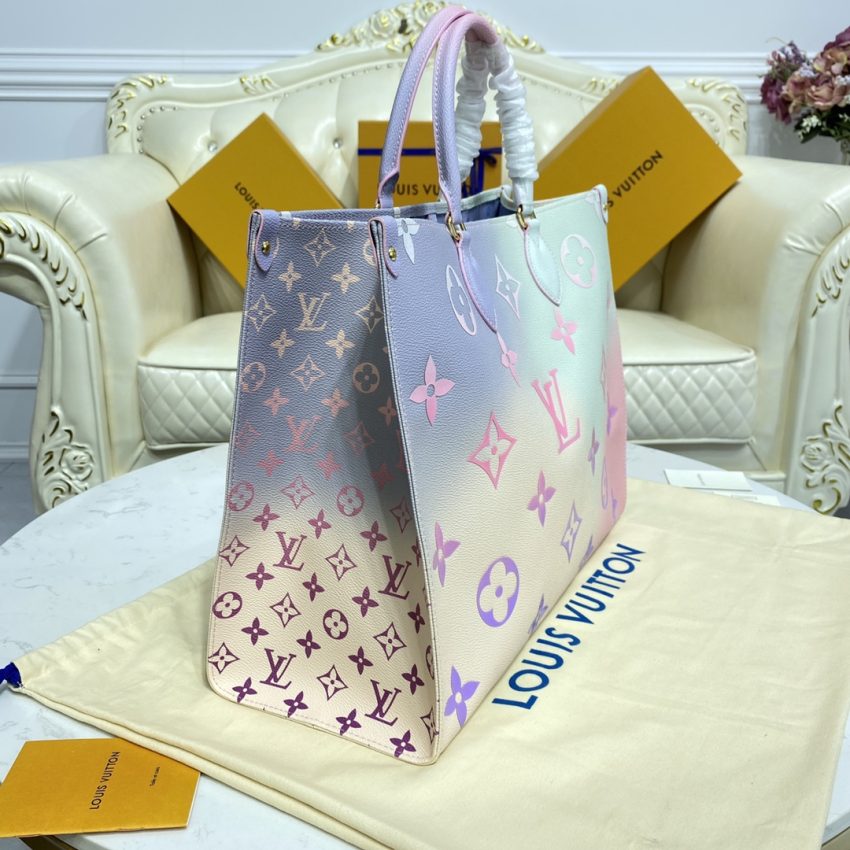 lv onthego large purple 8