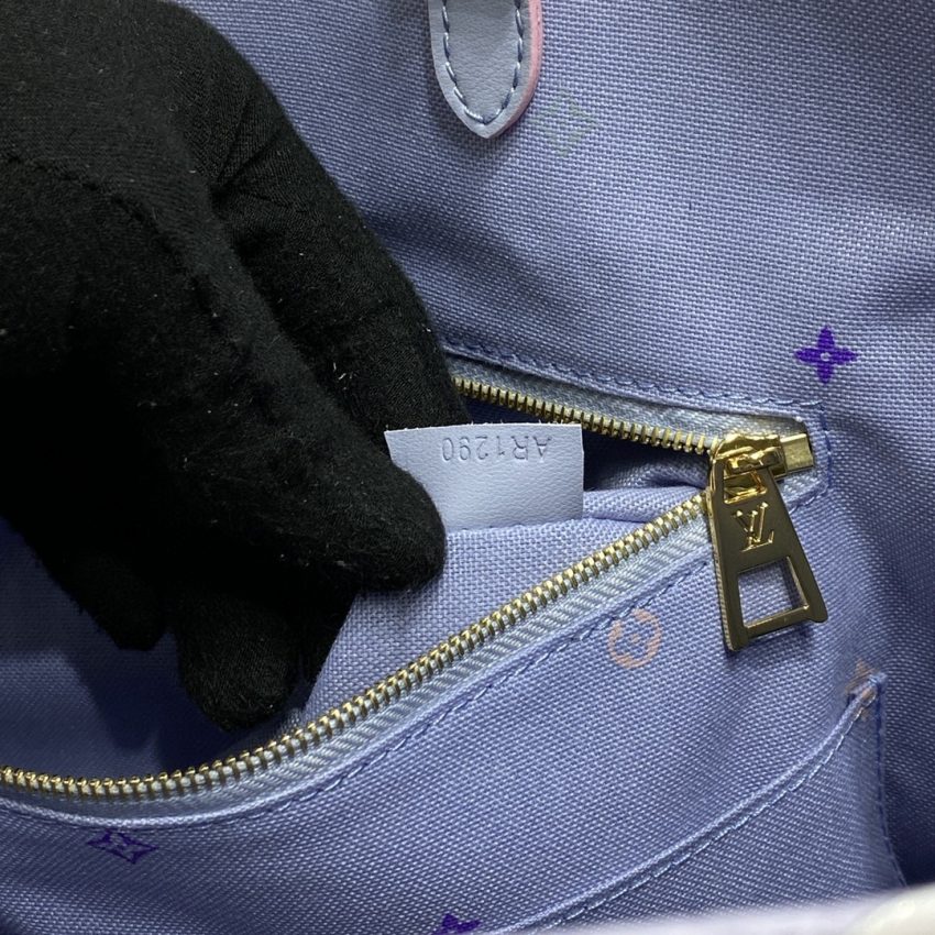 lv onthego large purple 9