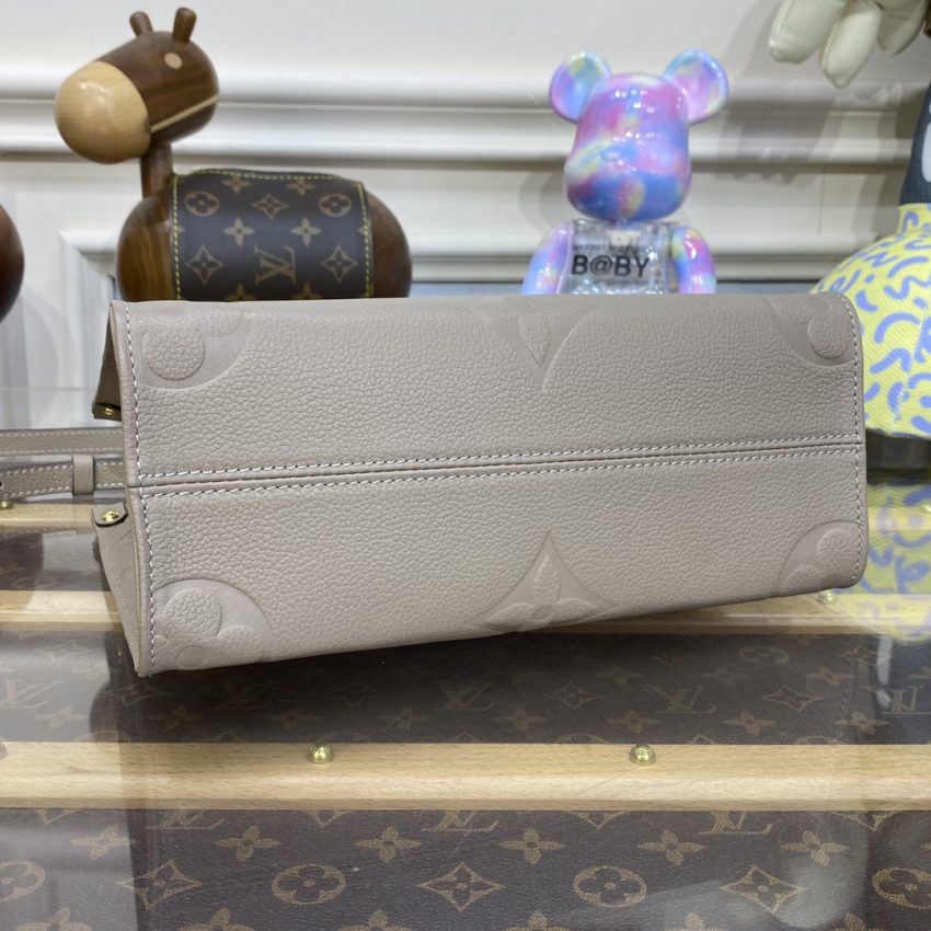 lv onthego pm beige 4