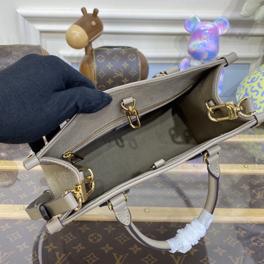 lv onthego pm beige 6