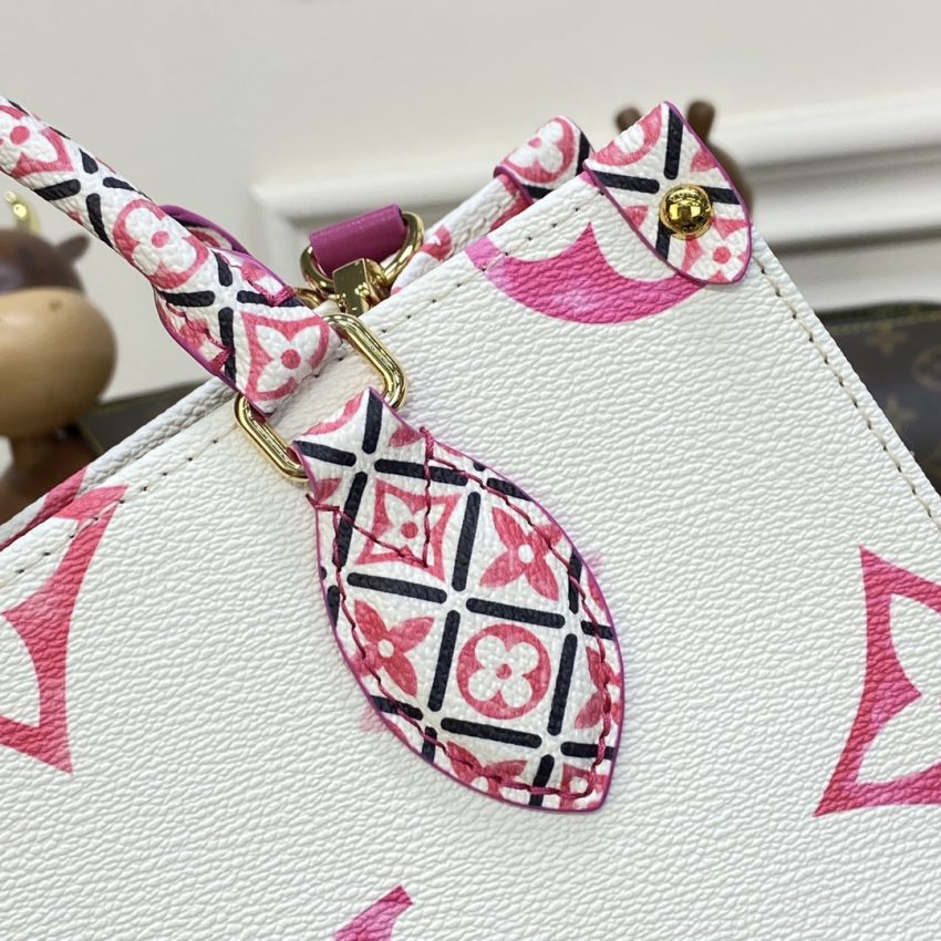 lv onthego pm pinkwhite 3