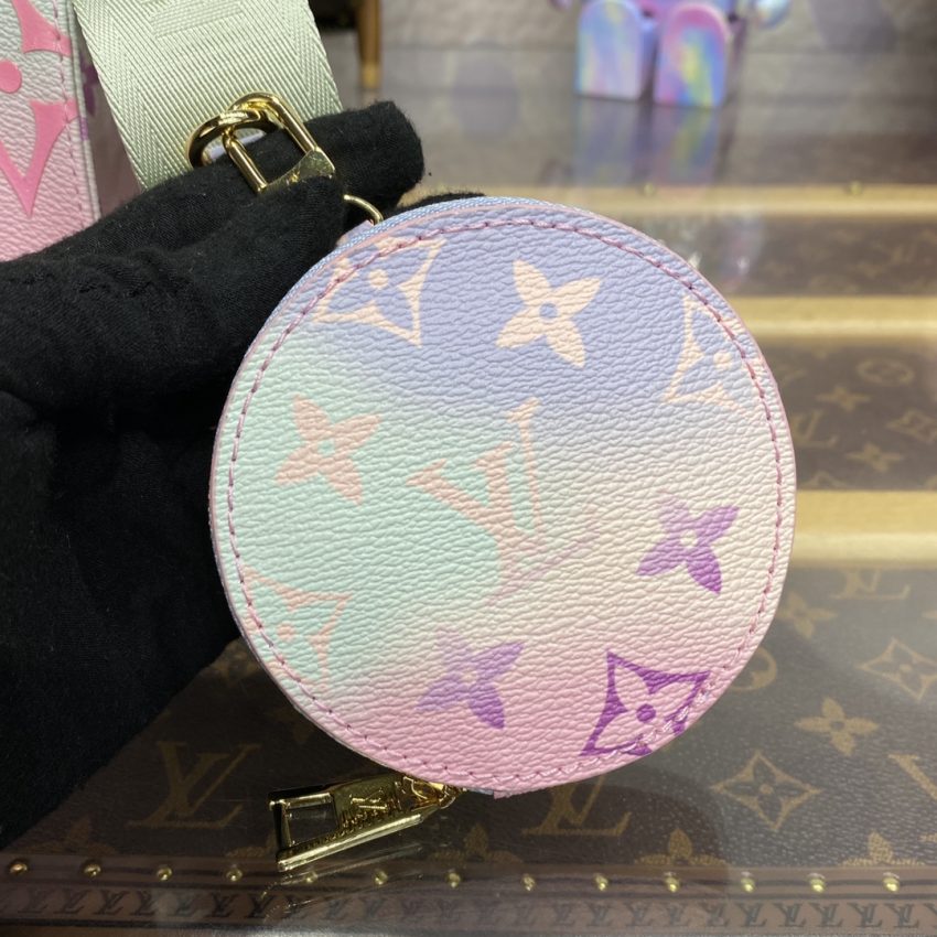 lv onthego purple 3