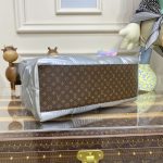 lv onthego silver soft 4