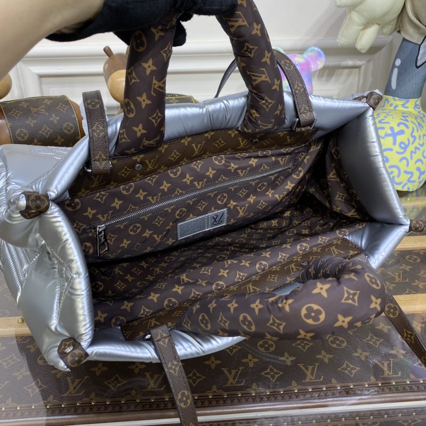 lv onthego silver soft 5