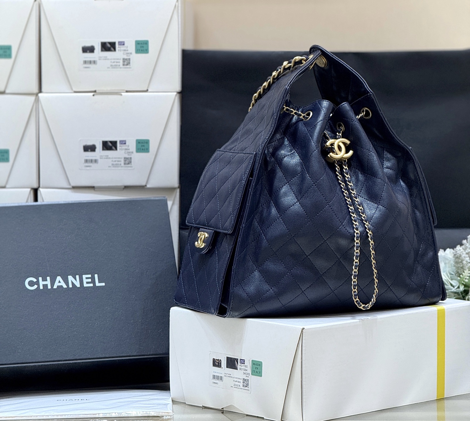Chanel 25 Medium Bag Midnight Blue - chanel 25 midnight blue replica detail 6