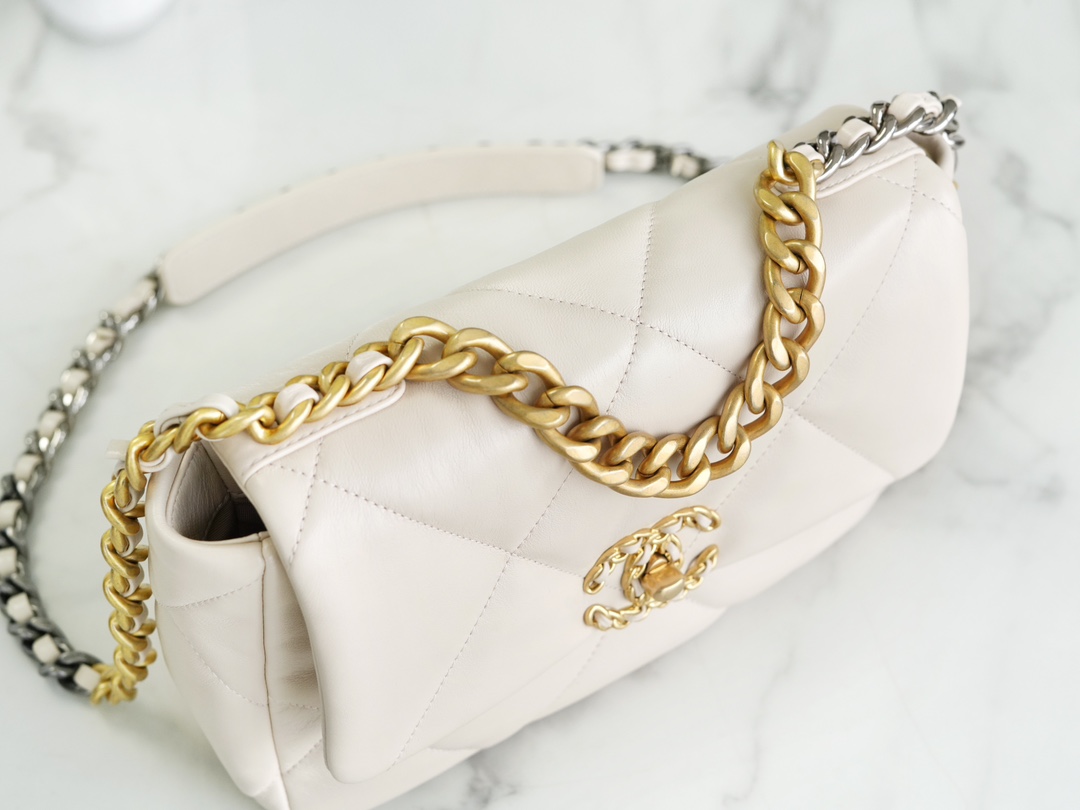 milk-tea2 Chanel 19 Flap Bag Mink Tea - chanel 19 milk tea dupe detail 1