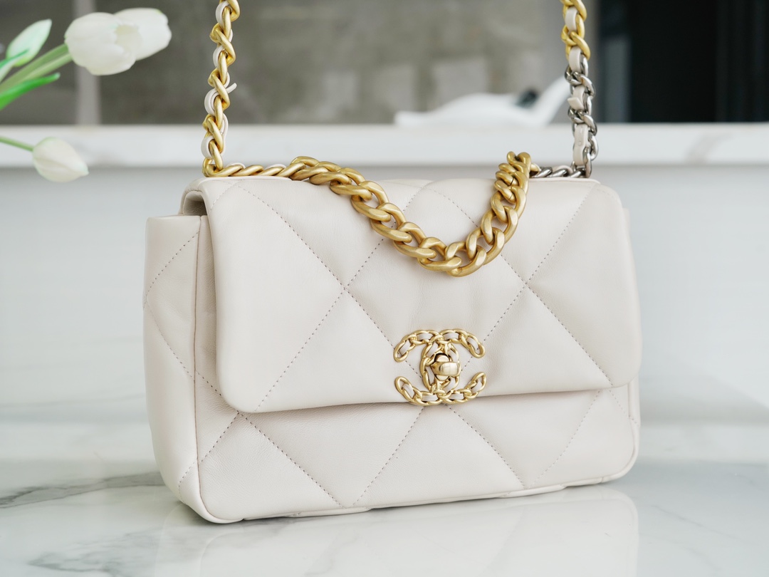 milk-tea3 Chanel 19 Flap Bag Mink Tea - chanel 19 milk tea dupe detail 2