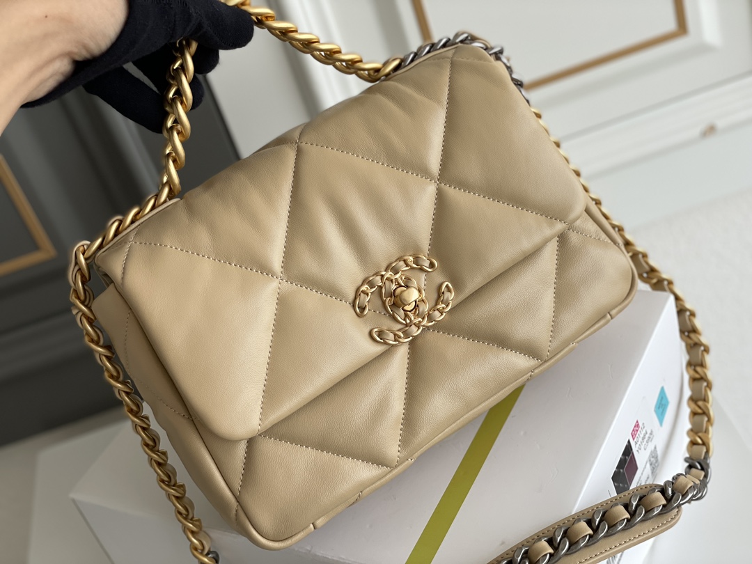Chanel 19 Mink Tea 5