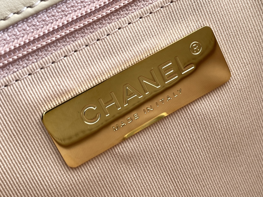 Chanel 19 Mink Tea 6